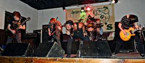 1422339_10151751456771915_1514089597_n